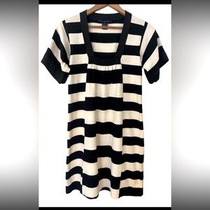 French Connection‎ Black White Stripe Dress Size 2 Classic Comfortable